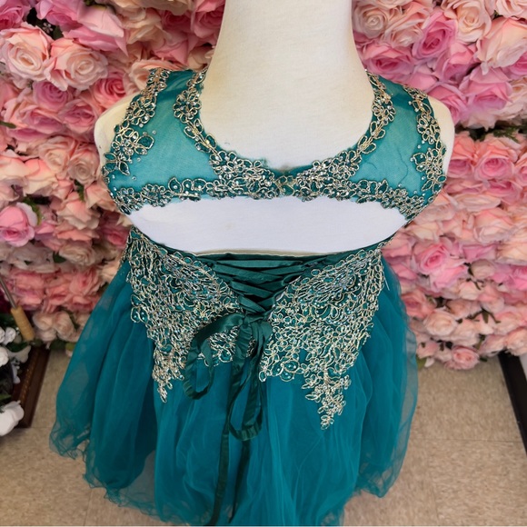 Little Girls Tea Length Emerald Dress - Picture 5 of 7